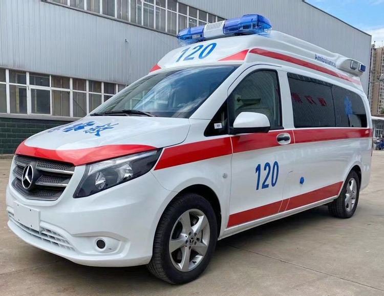 富宁xian奔驰救护车